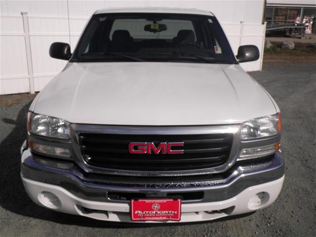 GMC Sierra 1500 2006 photo 2