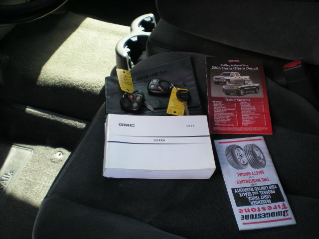 GMC Sierra 1500 2006 photo 1