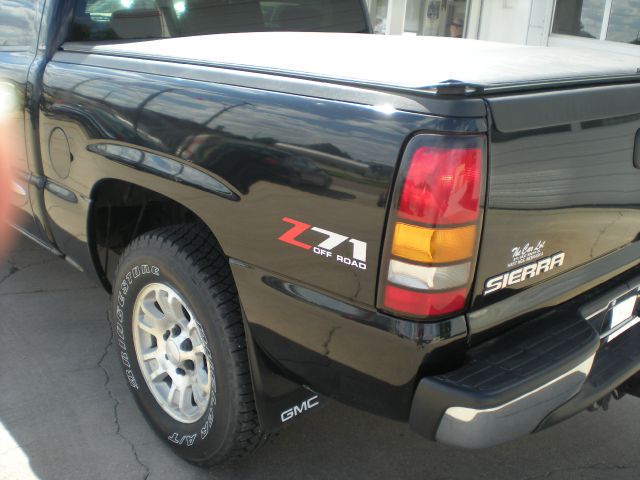 GMC Sierra 1500 2006 photo 12