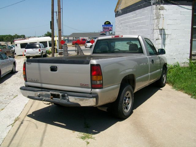 GMC Sierra 1500 2006 photo 2