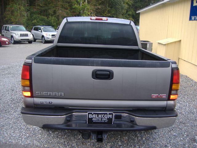 GMC Sierra 1500 2006 photo 2