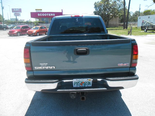 GMC Sierra 1500 2006 photo 2