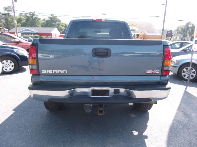 GMC Sierra 1500 2006 photo 3