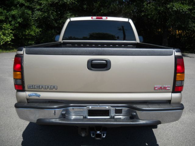 GMC Sierra 1500 2006 photo 3