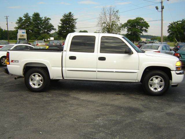 GMC Sierra 1500 SLE Sierra 2WD Pickup Truck