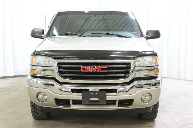 GMC Sierra 1500 2006 photo 18