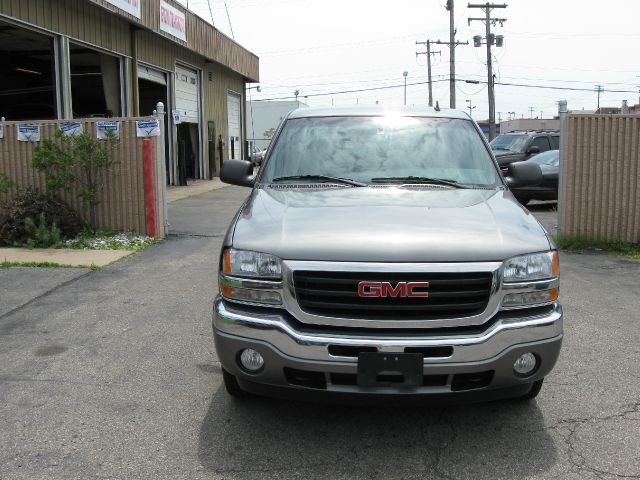 GMC Sierra 1500 2006 photo 2