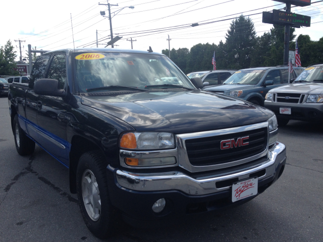 GMC Sierra 1500 4WD S Pickup Truck