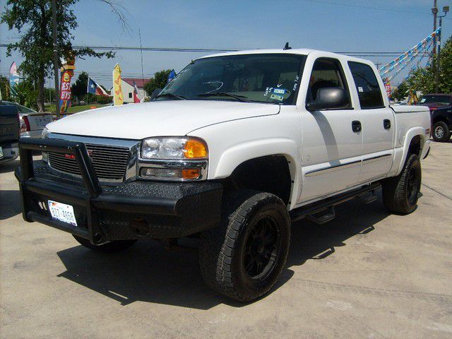 GMC Sierra 1500 SLE Sierra 2WD Pickup Truck