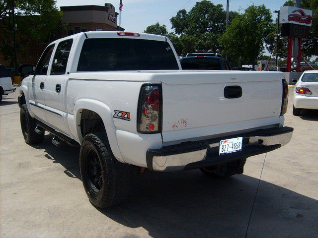 GMC Sierra 1500 2006 photo 2