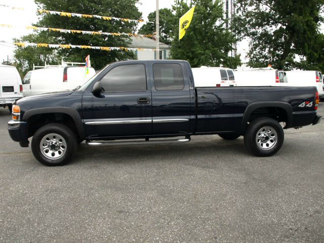 GMC Sierra 1500 2006 photo 2