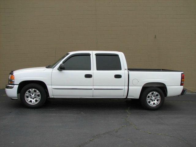 GMC Sierra 1500 2006 photo 18