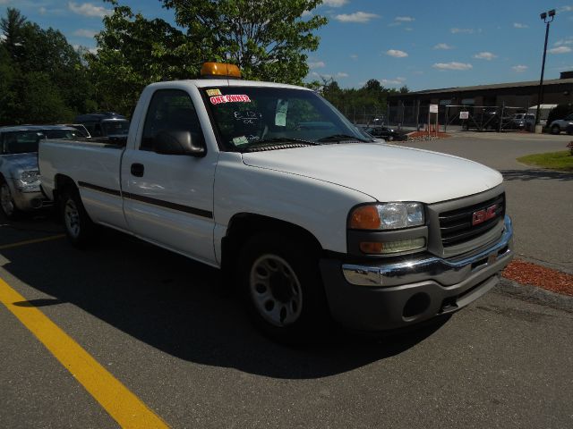 GMC Sierra 1500 EX-L Minivan Pickup Truck