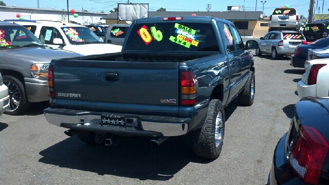 GMC Sierra 1500 2006 photo 2