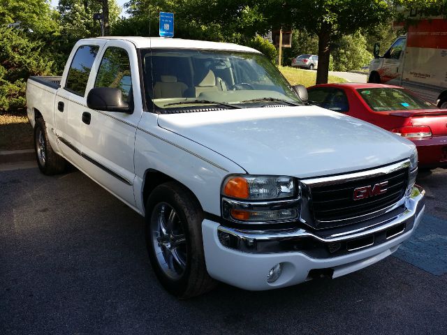 GMC Sierra 1500 2006 photo 2