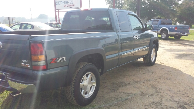 GMC Sierra 1500 4DR SUV AT Pickup Truck