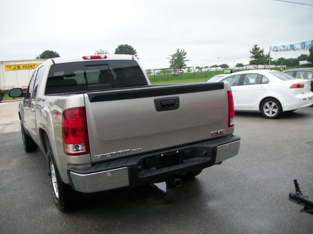 GMC Sierra 1500 SLE Sierra 2WD Pickup Truck