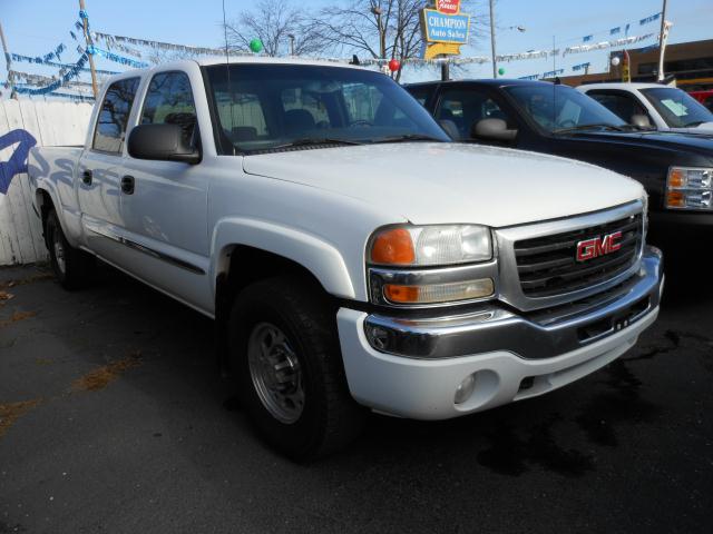 GMC Sierra 1500 CREW CAB SLT Pickup Truck