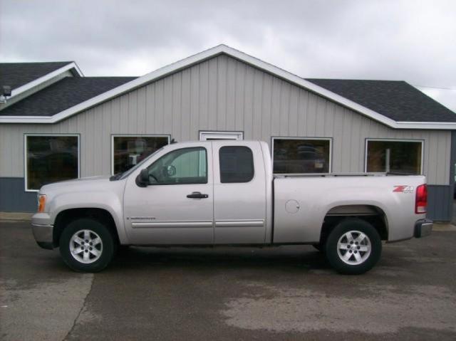 GMC Sierra 1500 V8 R-design Pickup Truck