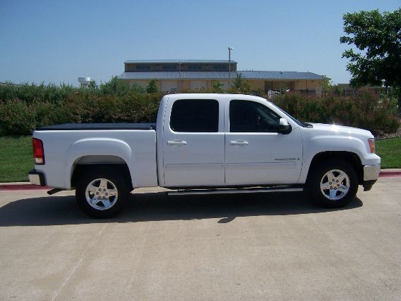 GMC Sierra 1500 2WD Crew Cab 143.5 Pickup Truck