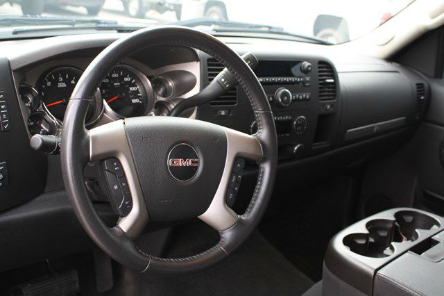 GMC Sierra 1500 2010 photo 18