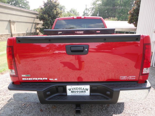 GMC Sierra 1500 2010 photo 2