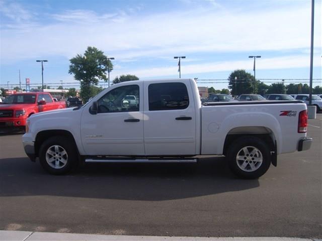 GMC Sierra 1500 CREW CAB SLT Pickup Truck