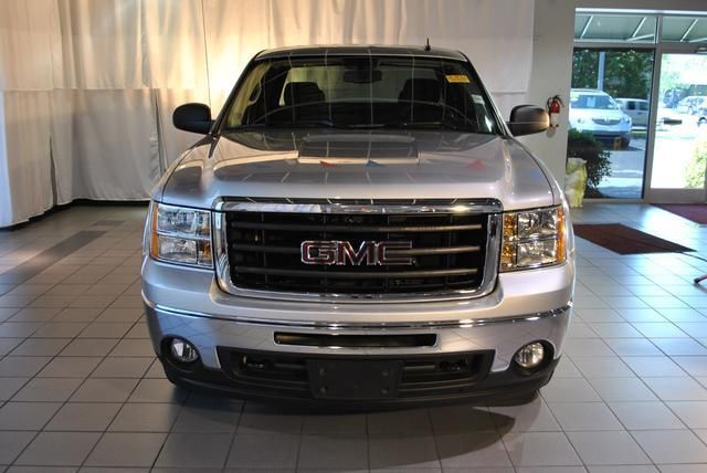 GMC Sierra 1500 2010 photo 1