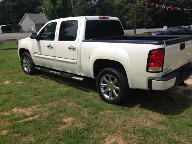 GMC Sierra 1500 2011 photo 2