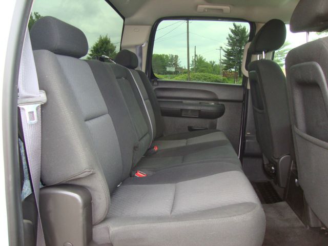 GMC Sierra 1500 2011 photo 2