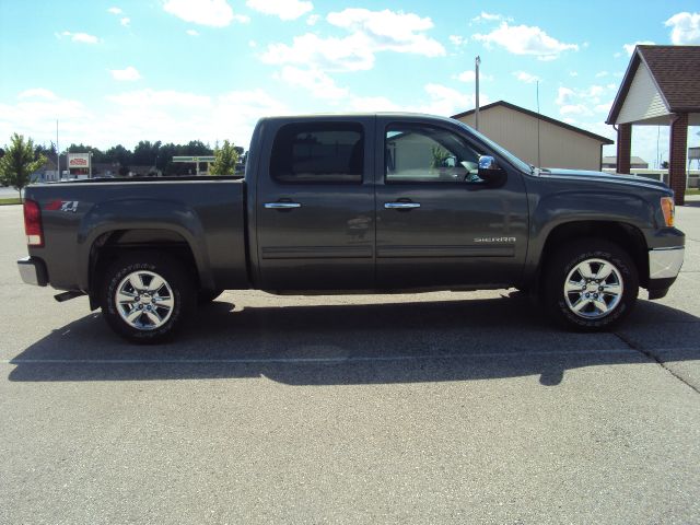 GMC Sierra 1500 2011 photo 2