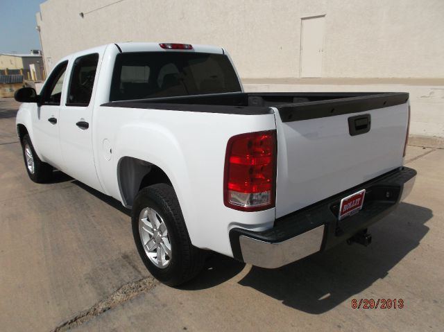 GMC Sierra 1500 2011 photo 2