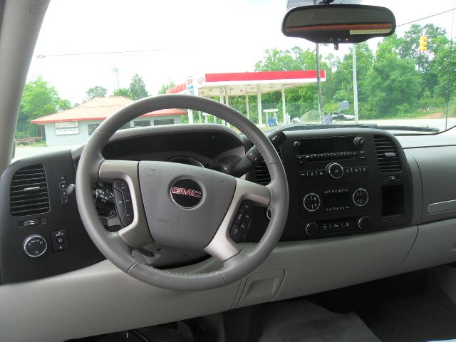 GMC Sierra 1500 2011 photo 8