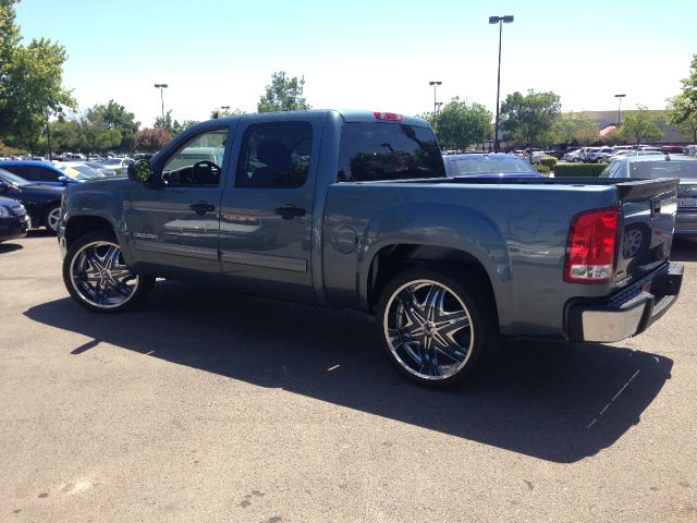 GMC Sierra 1500 2011 photo 1