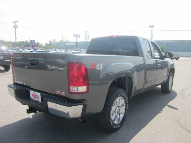 GMC Sierra 1500 2011 photo 2