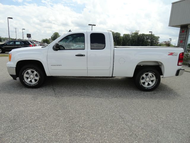 GMC Sierra 1500 2011 photo 2