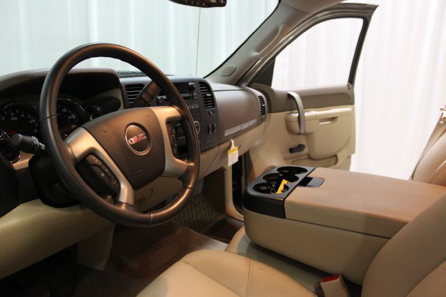 GMC Sierra 1500 2012 photo 17