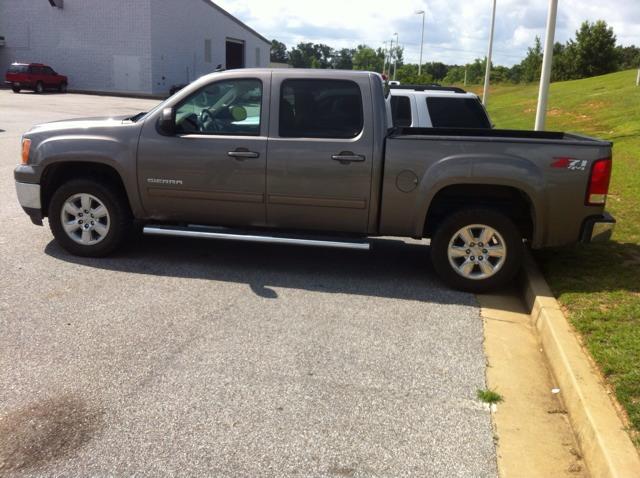 GMC Sierra 1500 SLT Pickup Truck