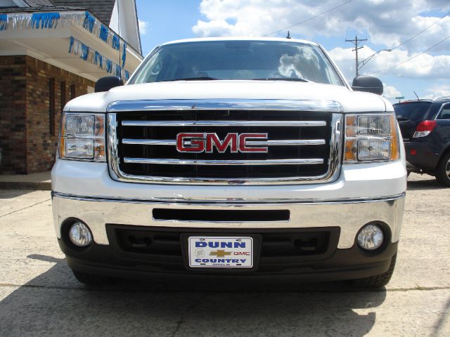 GMC Sierra 1500 2013 photo 24