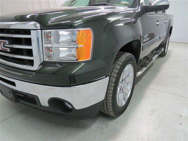 GMC Sierra 1500 Evolution MR Sedan 4D Crew Cab Pickup