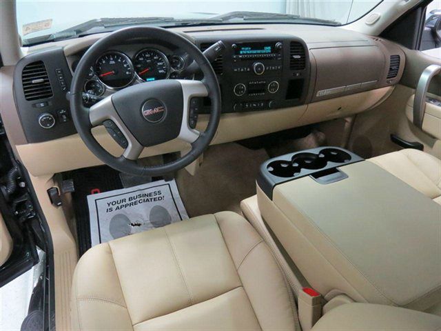 GMC Sierra 1500 2013 photo 1