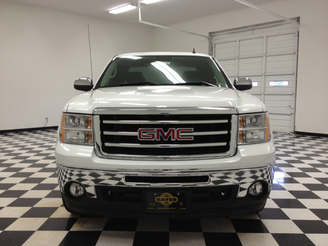 GMC Sierra 1500 2013 photo 1