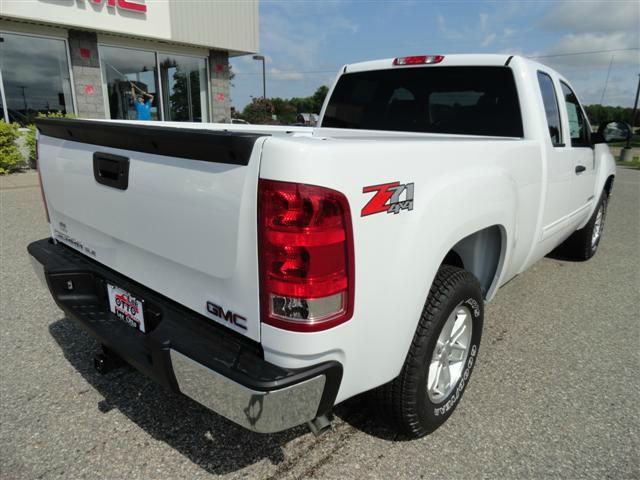 GMC Sierra 1500 2013 photo 2