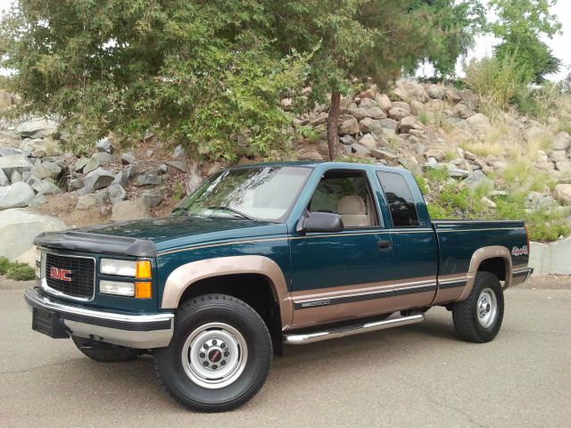 GMC Sierra 2500 1997 photo 2