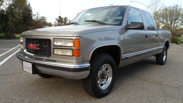 GMC Sierra 2500 2000 photo 2