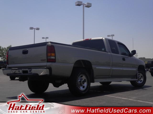 GMC Sierra 2500 2000 photo 2