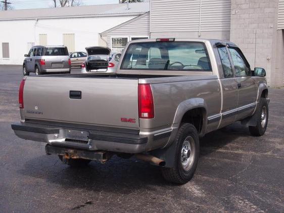 GMC Sierra 2500 2000 photo 5