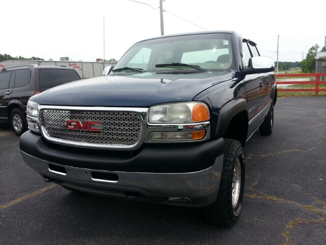 GMC Sierra 2500 XL Regular Cab Pickup Truck