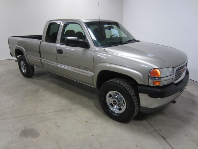 GMC Sierra 2500 2002 photo 2