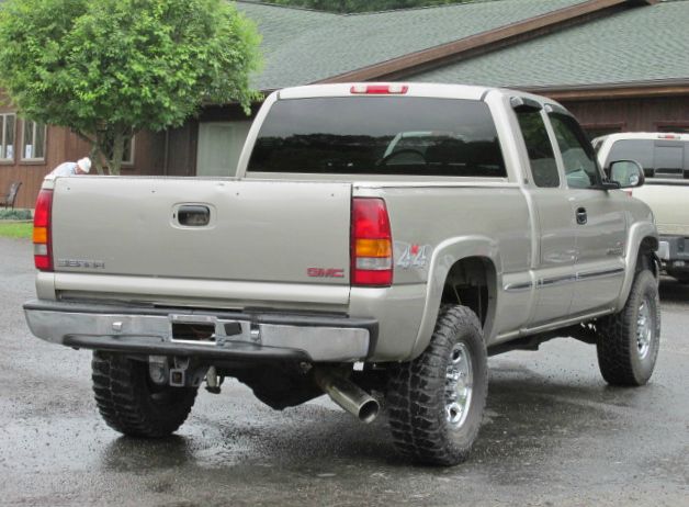 GMC Sierra 2500 2002 photo 2